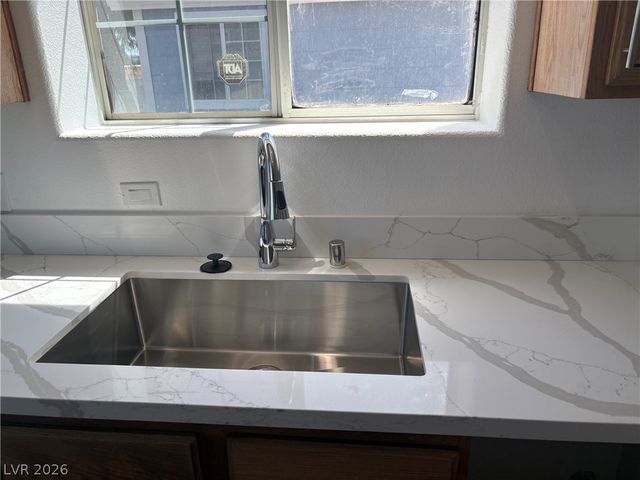 5310 Portavilla Court 101, Las Vegas, NV 89122