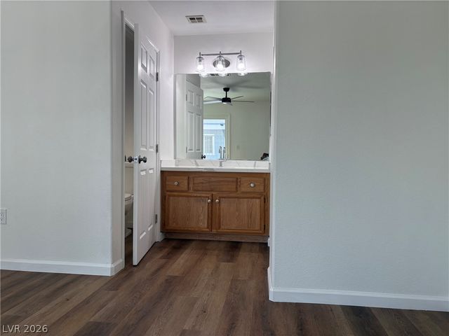 5310 Portavilla Court 101, Las Vegas, NV 89122