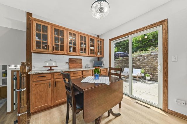 2909 Berkshire COURT, Waukesha, WI 53188