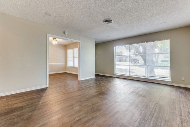 10630 Coogan Drive, Dallas, TX 75229