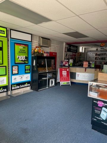 363 Smithfield Avenue, Pawtucket, RI 02860