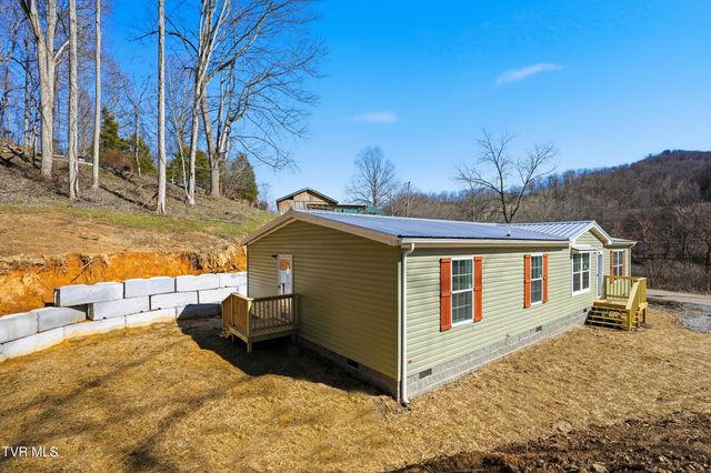 1223 East Front Street, Coeburn, VA 24230