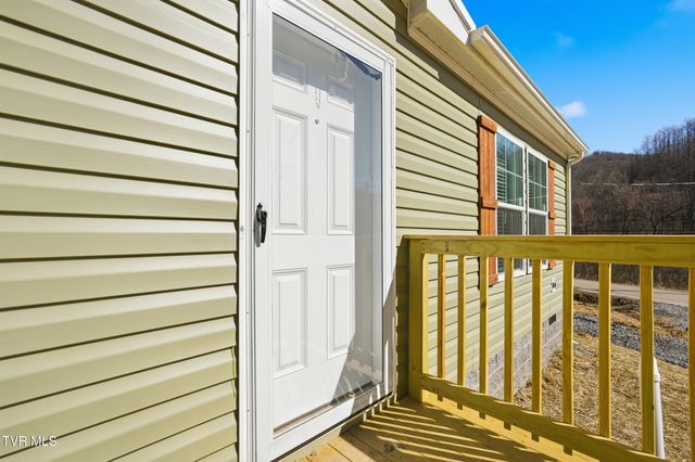 1223 East Front Street, Coeburn, VA 24230