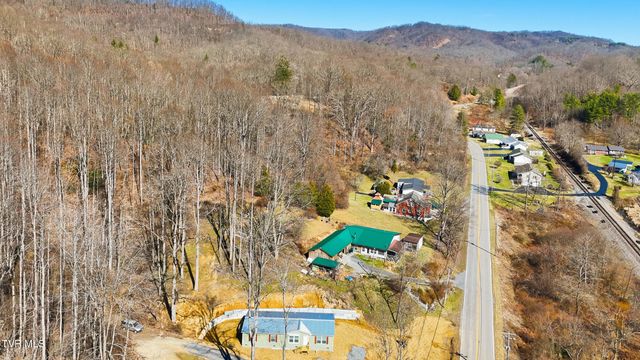 1223 East Front Street, Coeburn, VA 24230