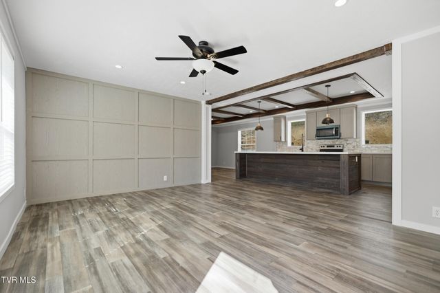 1223 East Front Street, Coeburn, VA 24230