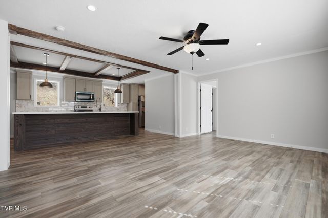 1223 East Front Street, Coeburn, VA 24230