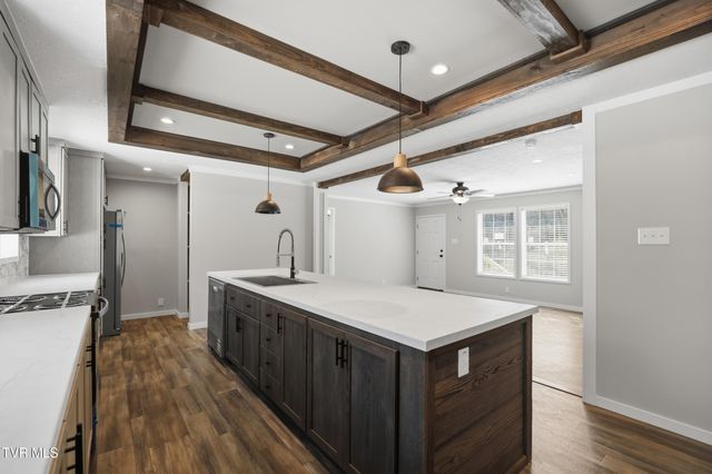 1223 East Front Street, Coeburn, VA 24230