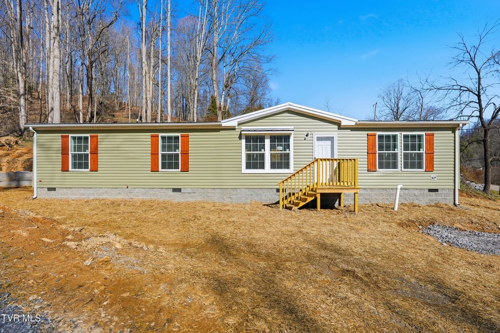 1223 East Front Street, Coeburn, VA 24230
