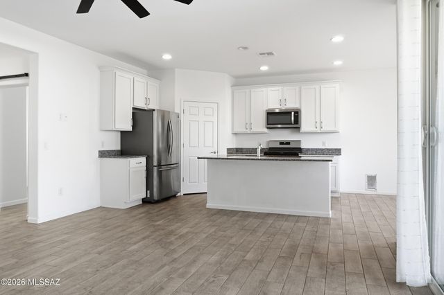 9785 E Copper Glance Trail, Tucson, AZ 85747