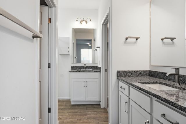 9785 E Copper Glance Trail, Tucson, AZ 85747