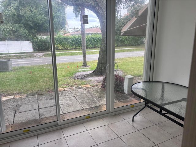2213 NE 1st Court 103, Boynton Beach, FL 33435