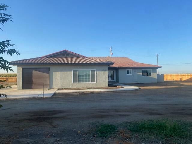 27122 Rd 56, Visalia, CA 93277