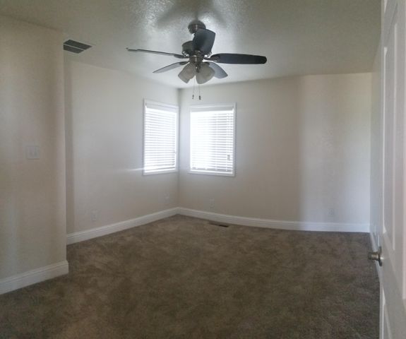 27122 Rd 56, Visalia, CA 93277