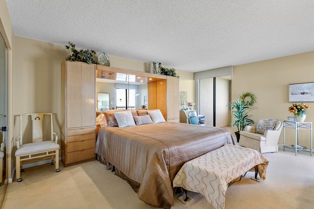 5070 N Ocean Drive 10c, Singer Island, FL 33404
