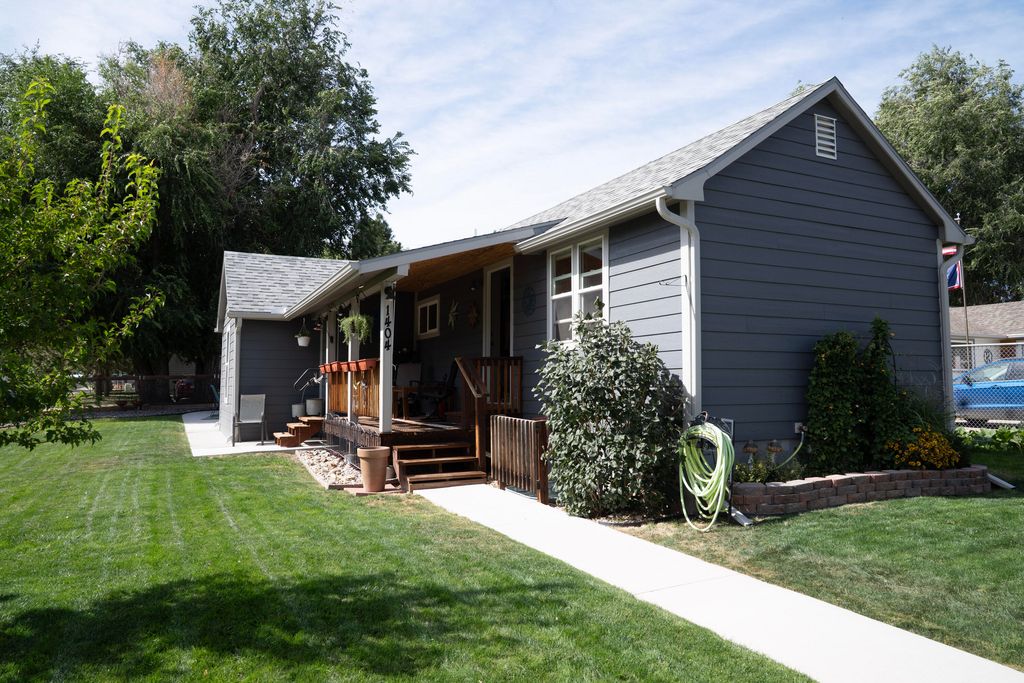 1404 Bowman Avenue, Sheridan, WY 82801 photo 2