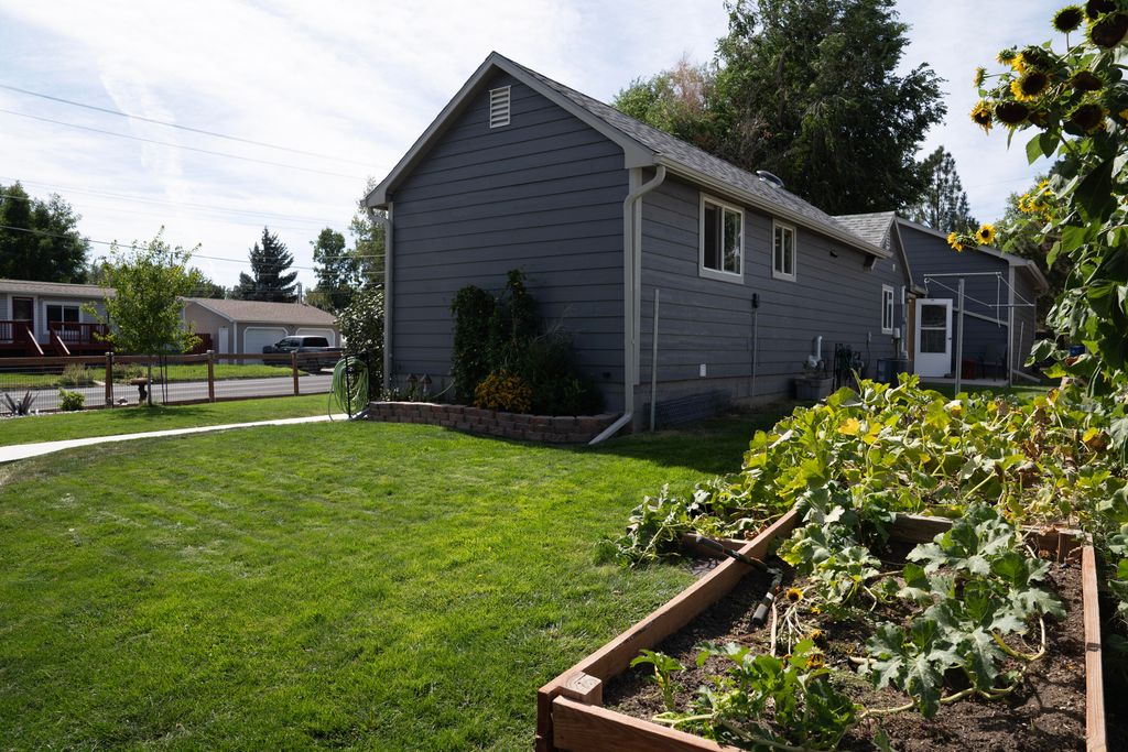 1404 Bowman Avenue, Sheridan, WY 82801 photo 3