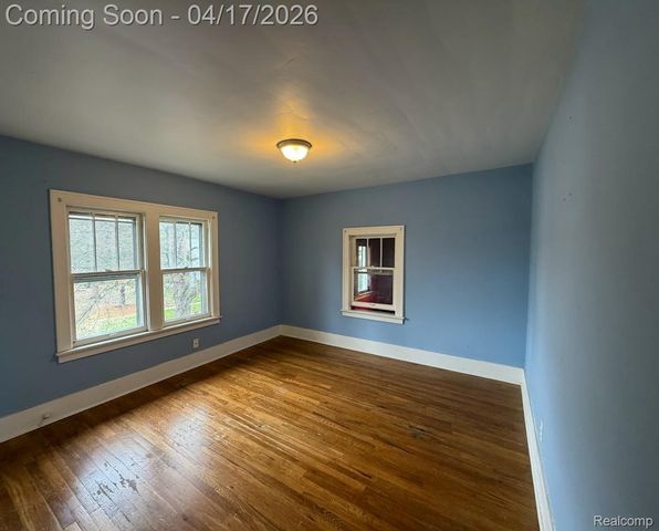 12100 Elmview Street, Romulus, MI 48174