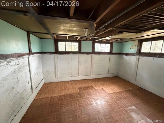12100 Elmview Street, Romulus, MI 48174