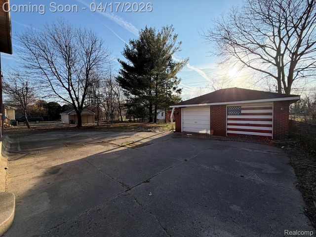 12100 Elmview Street, Romulus, MI 48174