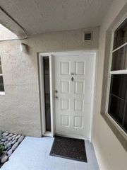 2861 N Oakland Forest Dr 104, Oakland Park, FL 33309