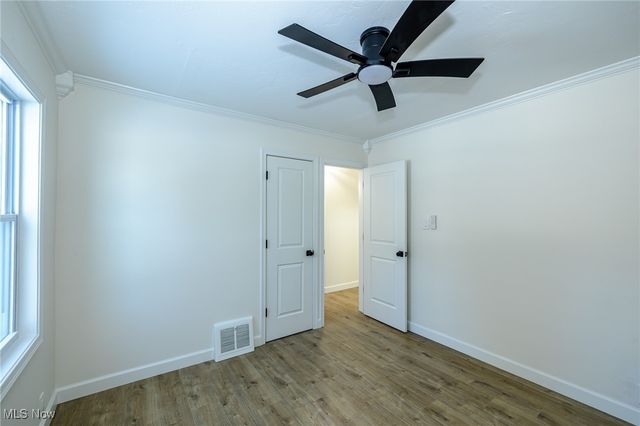 12274 Ridge Rd, North Royalton, OH 44133