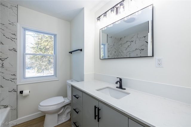 12274 Ridge Rd, North Royalton, OH 44133