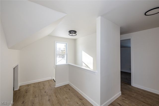 12274 Ridge Rd, North Royalton, OH 44133