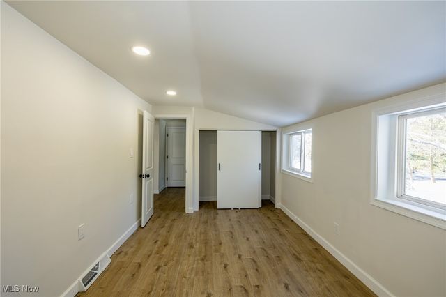 12274 Ridge Rd, North Royalton, OH 44133