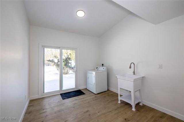 12274 Ridge Rd, North Royalton, OH 44133