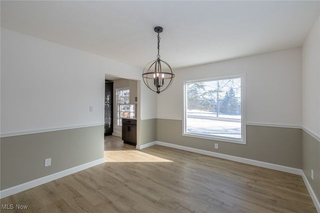 12274 Ridge Rd, North Royalton, OH 44133