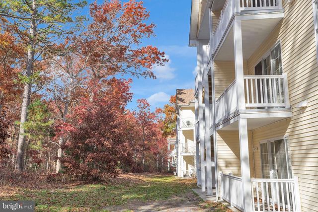 36 APACHE CT, Absecon, NJ 08205