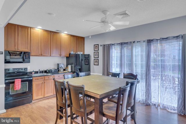 36 APACHE CT, Absecon, NJ 08205