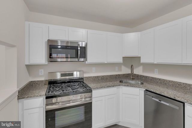 36 APACHE CT, Absecon, NJ 08205