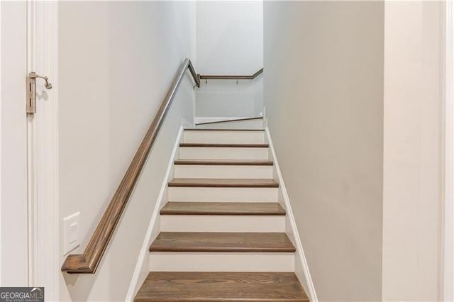 704 Hickory Hollow Walk, Canton, GA 30115