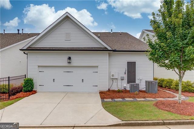 704 Hickory Hollow Walk, Canton, GA 30115