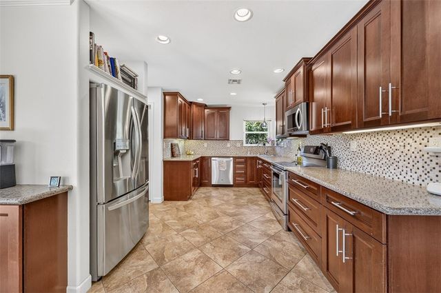 339 Baycliff Dr, Corpus Christi, TX 78412