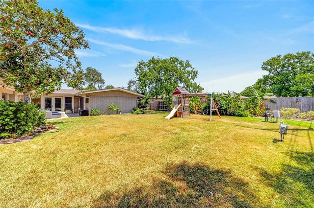 339 Baycliff Dr, Corpus Christi, TX 78412