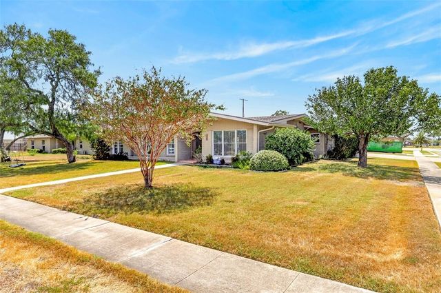 339 Baycliff Dr, Corpus Christi, TX 78412