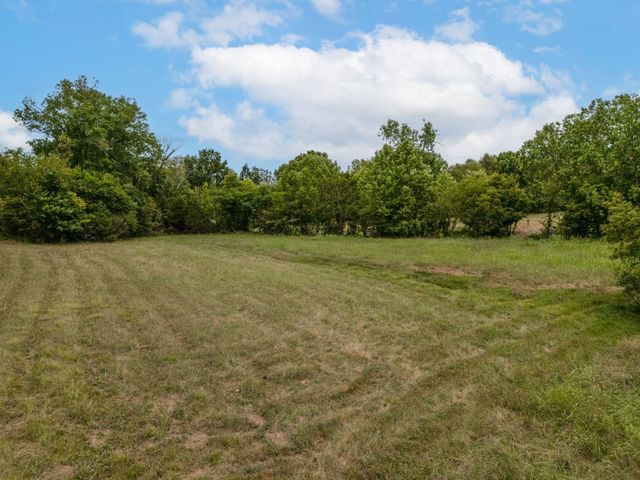 3460 Bradyville Rd, Readyville, TN 37149