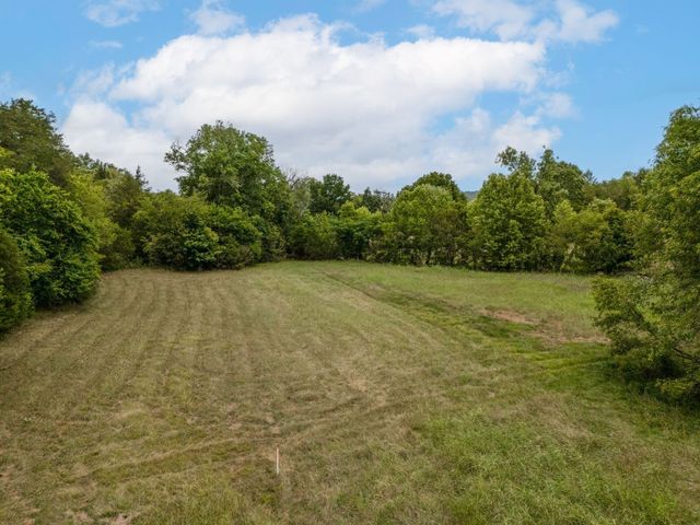3460 Bradyville Rd, Readyville, TN 37149