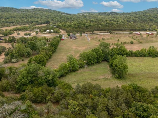 3460 Bradyville Rd, Readyville, TN 37149