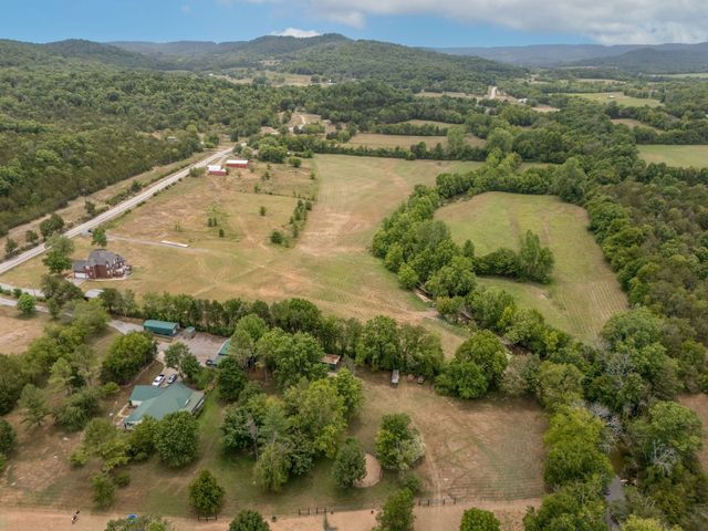 3460 Bradyville Rd, Readyville, TN 37149