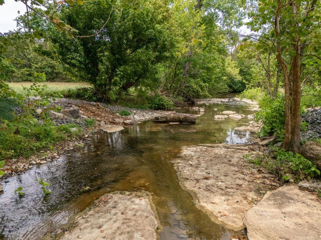 3460 Bradyville Rd, Readyville, TN 37149