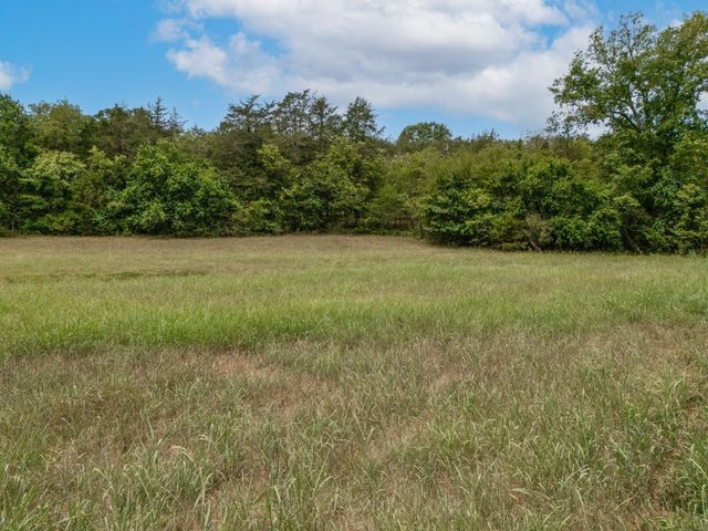 3460 Bradyville Rd, Readyville, TN 37149