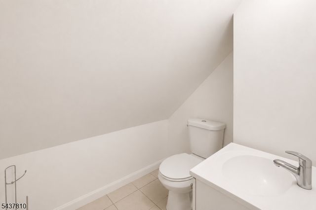 66 President St, Passaic City, NJ 07055