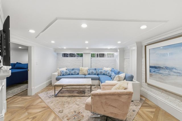 80 Church Street, Charleston, SC 29401