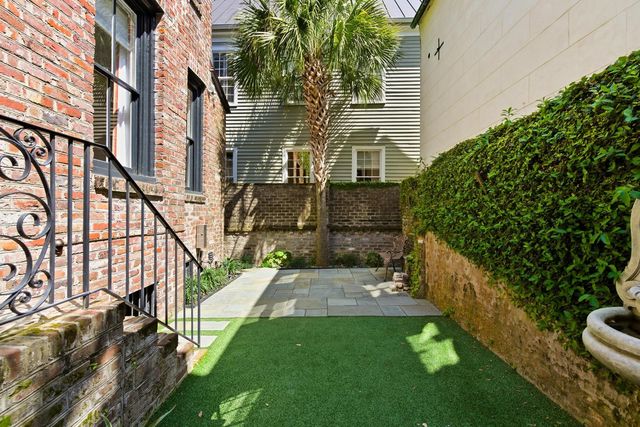 80 Church Street, Charleston, SC 29401