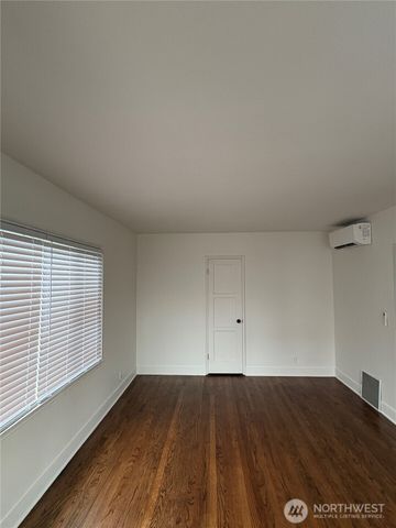 838 NW 54th Street, Seattle, WA 98107