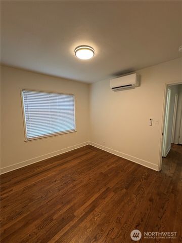 838 NW 54th Street, Seattle, WA 98107