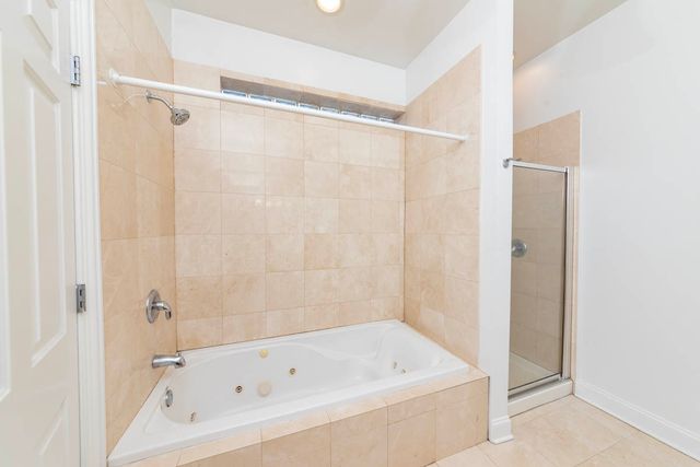 1960 N DAMEN Avenue 3, Chicago, IL 60647